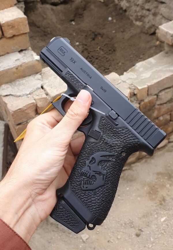 Glock 19X 9mm with hacking - Image 2